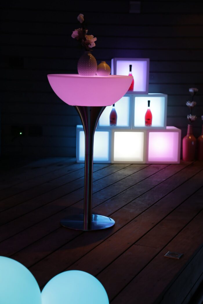 LED cocktailtafel (roze)